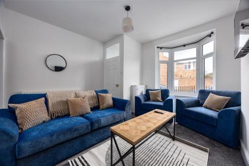 Modern & Cozy 2BR Stay in Darlington, Darlington