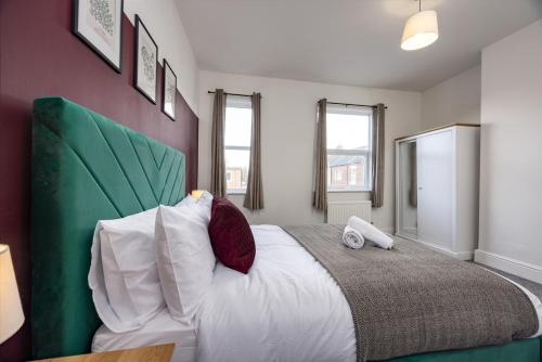 Modern & Cozy 2BR Stay in Darlington, Darlington (photo 8)