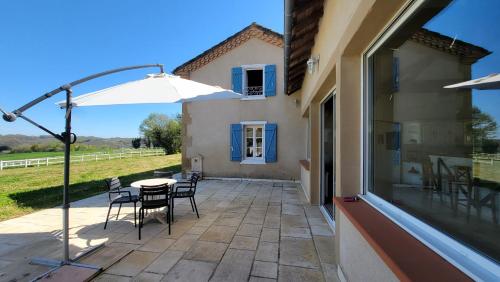 Vista exterior, Gîte Domaine Rey (Gite Domaine Rey) in Seissan
