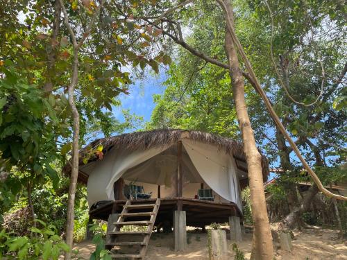 Harmony Healing Resort Room Type - Bungalow - Water Front 