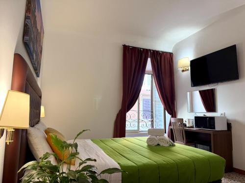 Deluxe Triple Room image 8