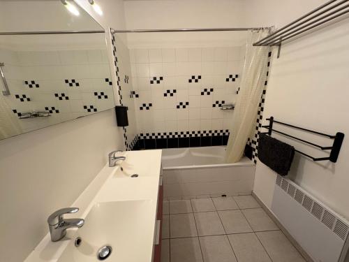 Du calme en pleine ville Jacuzzi, Bordeaux (Foto 8)
