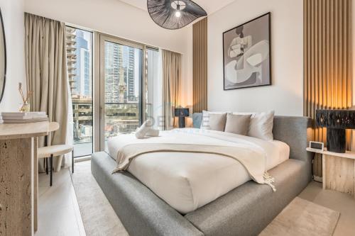 City Vibe 1BR with Outdoor Space, Walking Distance to Burj Khalifa and Dubai Mall, Grande, Downtown Dubai by Deluxe Holiday Homes, Dubai (photo 8)