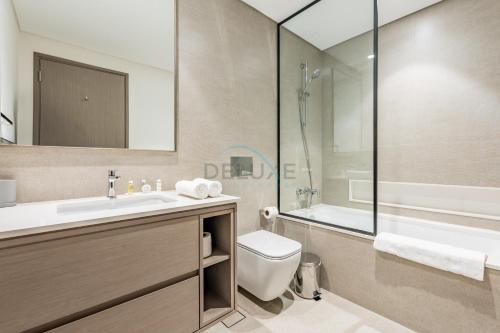 City Vibe 1BR with Outdoor Space, Walking Distance to Burj Khalifa and Dubai Mall, Grande, Downtown Dubai by Deluxe Holiday Homes, Dubai (photo 10)