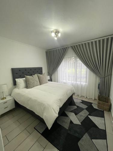 Jackal Luxury Escape in Roodepoort