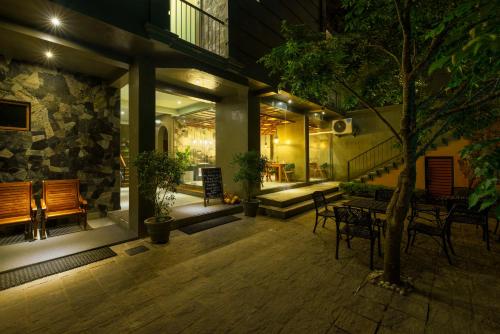 Exterior view, Villa Rumassala Luxury Chalets Unawatuna in Galle