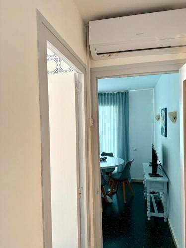 Apartment with Sea View image 2