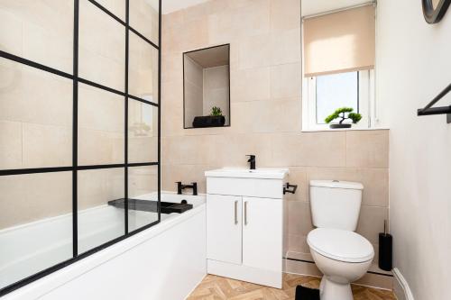 حمام, 2 Bedroom Apartment-Free Parking in هاويك
