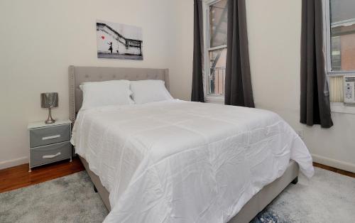 Létesítmények, Cozy Studio Steps to Central Park Upper E Side near Guggenheim Múzeum