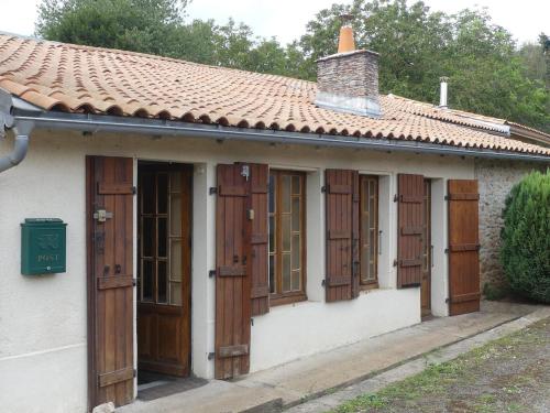 Gîte Ô Pois Papillon (Gite O Pois Papillon) in Marillac-le-Franc