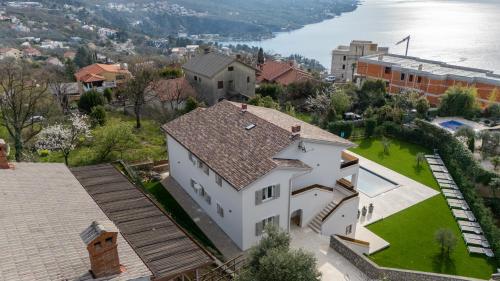 ทัศนียภาพภายนอกโรงแรม, Villa Visore - Apartment Victor in โปบรี