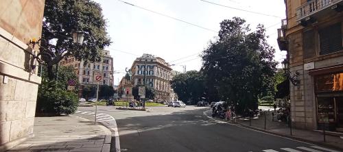 PIAZZACORVETTOUNO LuxuryApartment 70 MQ pieno centro, Genua (zdjęcie 6)