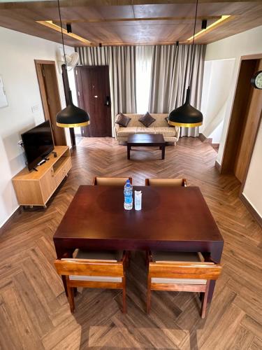 Faciliteiten, Talen Resort in Pookode