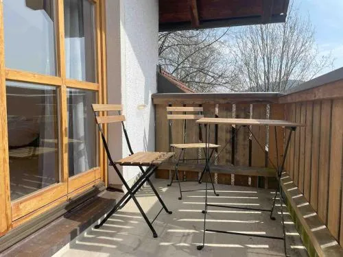 STA1079 Moderne Monteurwohnung mit Balkon in Stamsried, Deutschland