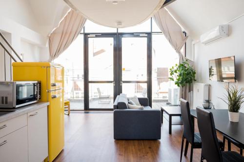 Fantastic Loft with Balcony, Berlin (photo 8)