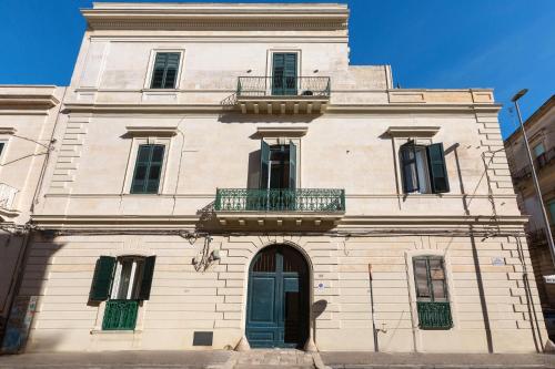 Vista exterior, Liberty Barocco in Lecce