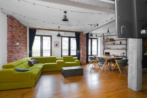 Central Sanctuary 3BD by Flat Mаnаger, Sofia (Foto 6)