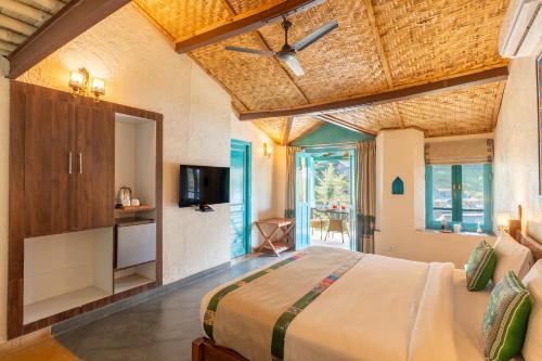 Tree of Life Birdsong Chalets, Dharamshala in ธรรมศาลา