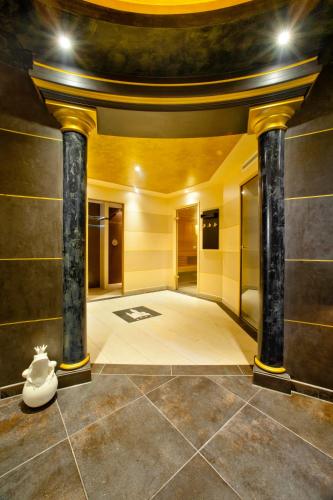 Hotel Schlosskrone - image 3