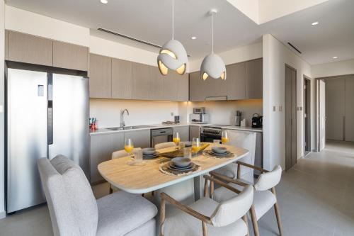 Bella Elite Homes at Grande Signature Full Burj and Fountain View Downtown - Brand New Luxury Apartment, Dubai (photo 9)