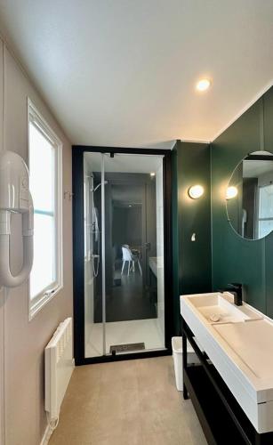 Camping Point Vert in Montalieu-Vercieu