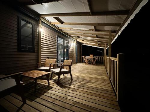 Camping Point Vert in Montalieu-Vercieu