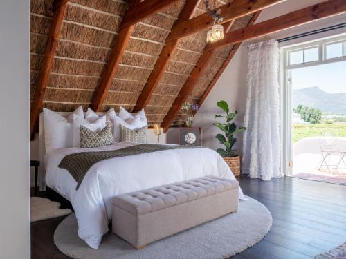 Adara Palmiet Valley Luxurious Boutique Hotel  in 帕阿爾