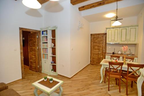 Apartments Parteli - image 8