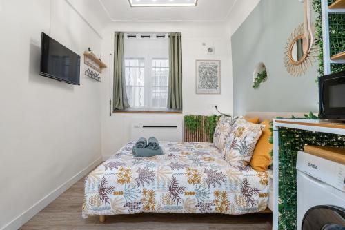 One-Bedroom Apartment image 4