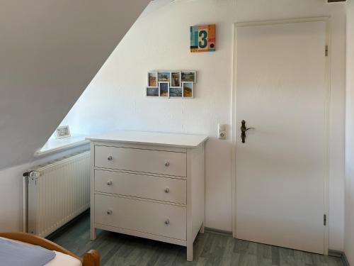 Hüs Sanskiin Ferienwohnung *Goodshenk* - image 8