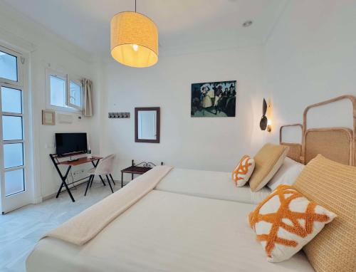 Hotel Las Cortes De Cádiz - image 10