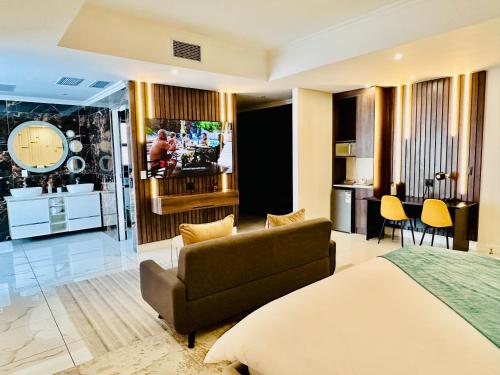 Suite, executive
