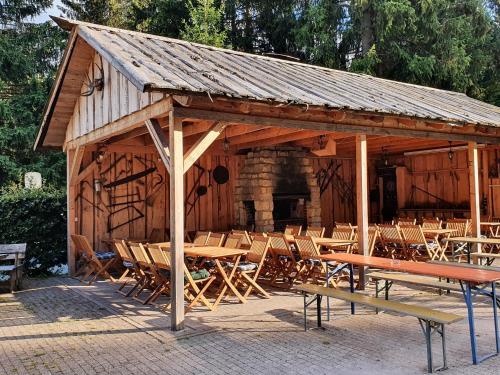 المنظر الخارجي, Naturcamp Meyersgrund - Campingplatz in Manebach