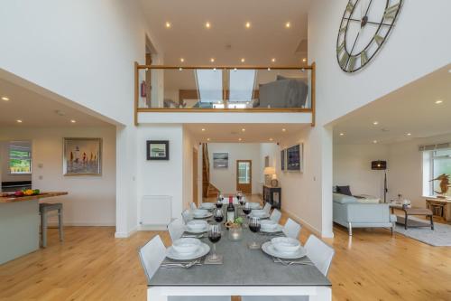 ทัศนียภาพภายนอกโรงแรม, Highcroft in แพดสโตว์