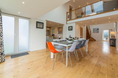 ทัศนียภาพภายนอกโรงแรม, Highcroft in แพดสโตว์