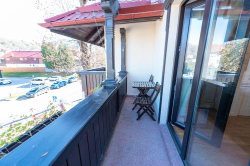 شرفة/ تراس, Casa Din Bran - Inn Cuisine in بران