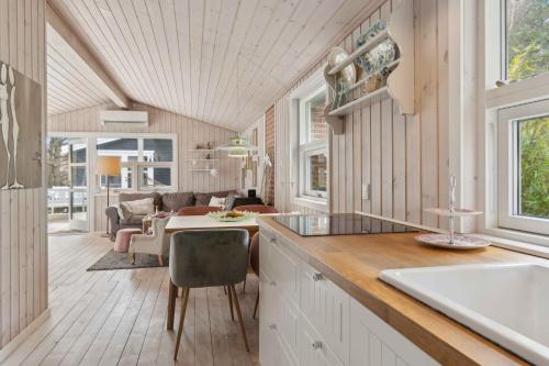 Facilities, Charming Holiday Home Near Stenstrup Beach in Hojby