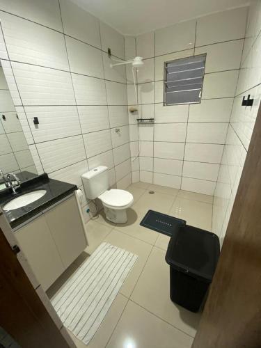 Bathroom, Apto Novo Jardim Rosinha in Anhanguera