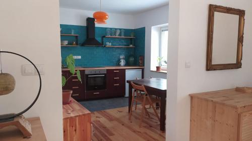 Ubytovani Na Pesine - Private Parking in Dolní Chabry