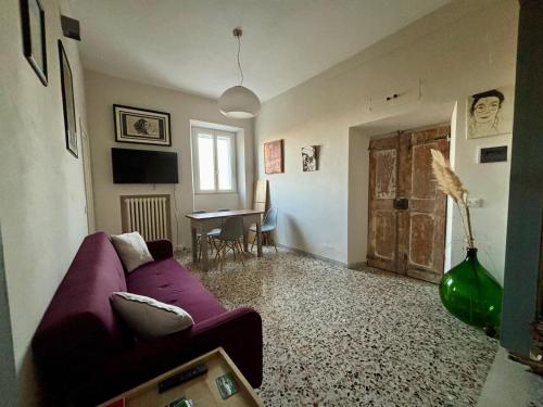 A44 - Ancona, trilocale con terrazzo immerso nella natura