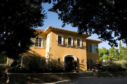 The Villa at Arden Hills - image 13