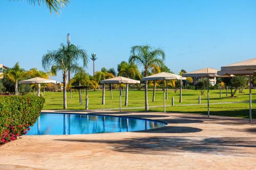Elegant Appartement Piscine Golf et Wifi - main image