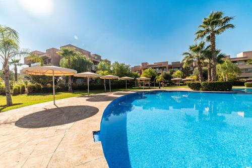 Elegant Appartement Piscine Golf et Wifi - image 4