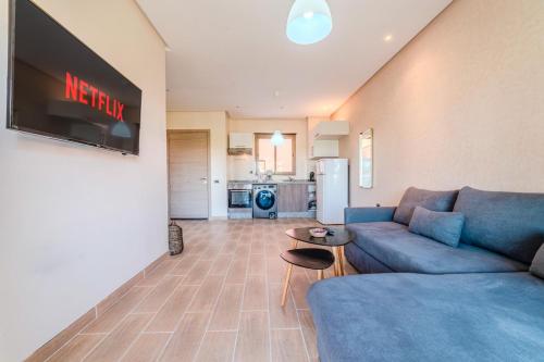Elegant Appartement Piscine Golf et Wifi - image 2