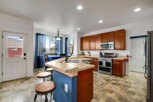 5 bed 4 bath and Pet friendly in Erie (CO)