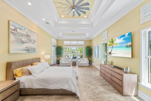 The Grand Mariner Estate. A Waterfront Retreat. in Port Salerno