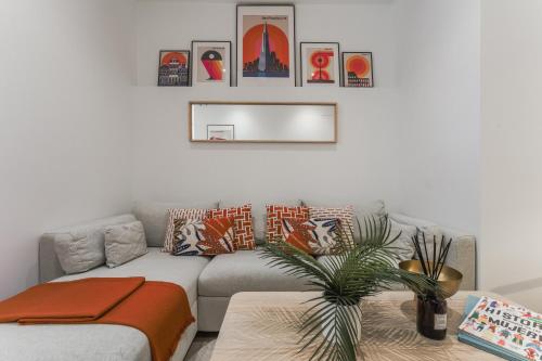 3min Walk - Retiro & Atocha - Luxury District and Desk, Madrid (photo 7)