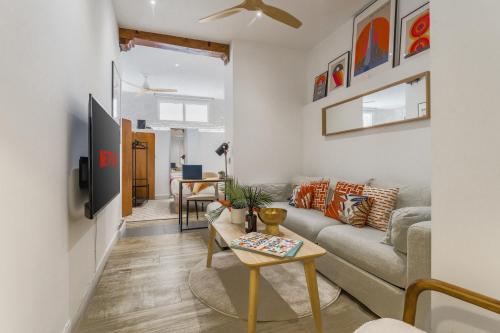 3min Walk - Retiro & Atocha - Luxury District and Desk, Madrid (photo 9)