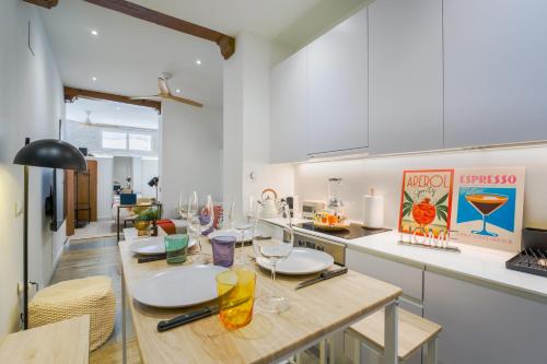 3min Walk - Retiro & Atocha - Luxury District and Desk, Madrid (photo 11)