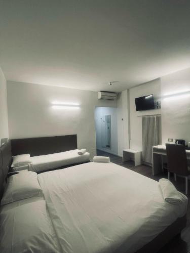 Triple Room image 7